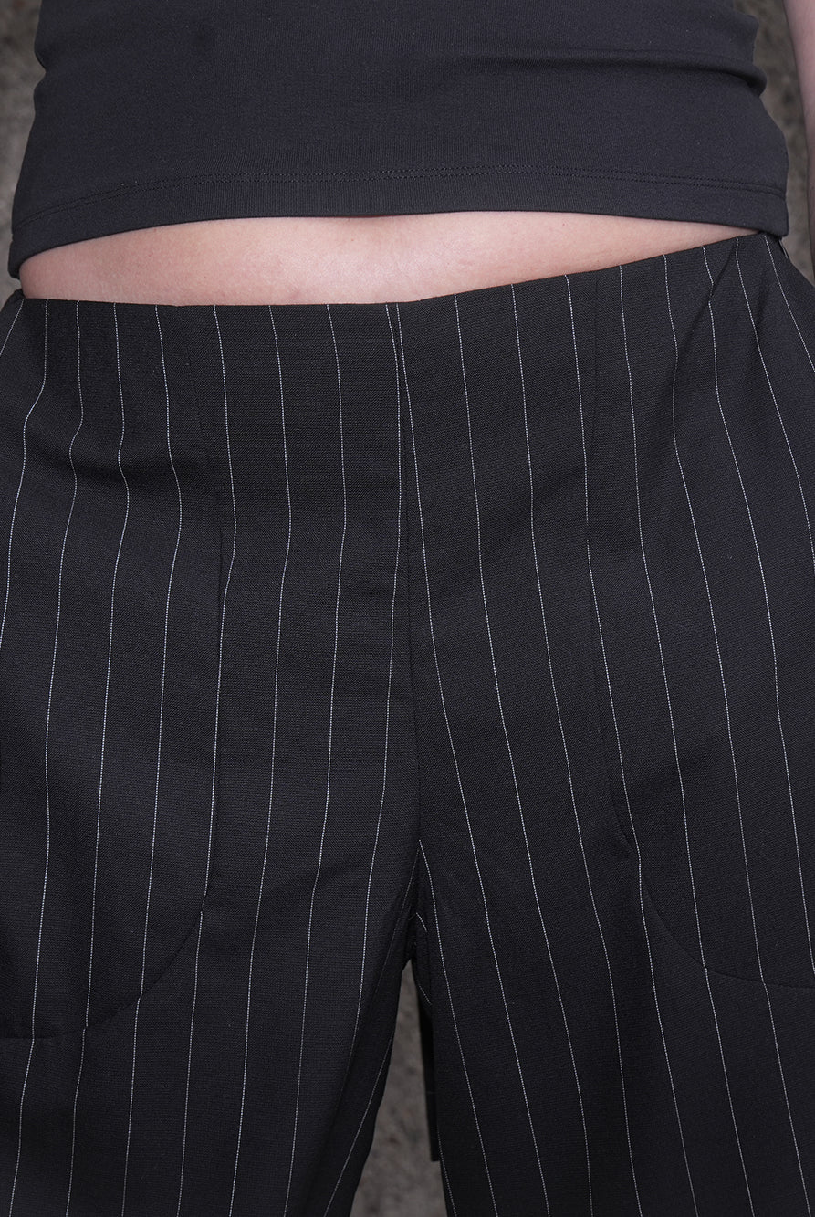 FRONT WAIST DETAIL IMAGE OF DALE PINSTRIPE TROUSERS